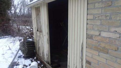 Exterior - Neglected-Manor95.jpg