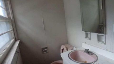 Interior I - Neglected-Manor67.jpg