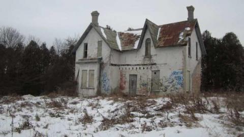 Snowball House - Dufferin-St.-House-(Snowball)14.jpg