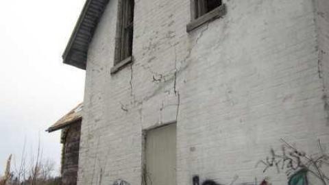 Snowball House - Dufferin-St.-House-(Snowball)16.jpg