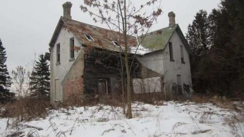 Snowball House - Dufferin-St.-House-(Snowball)17.jpg