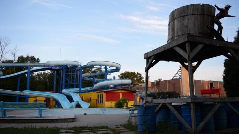 Getting Wet - 6 Visits 2015 - 2018 - 30.jpg