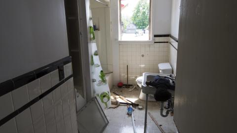 Empty Shelves - June 2017 - 38.jpg