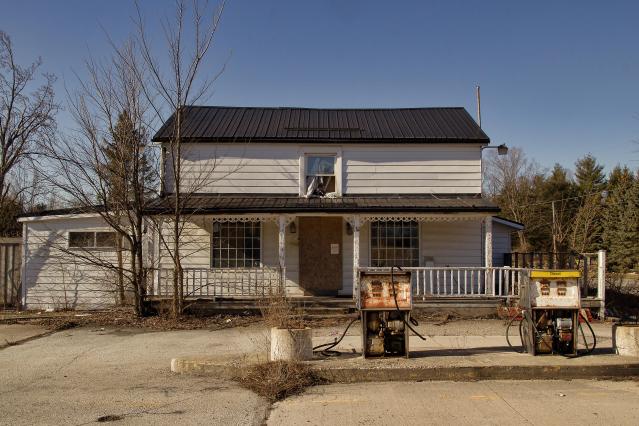 General store and Gas - IMG_5795s.jpg