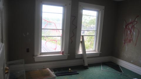 Falls Flophouse - June 2012 - DSC_0263.JPG