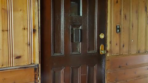 Crazy Wallpaper Pear House Sept '20 - DSC01063.JPG