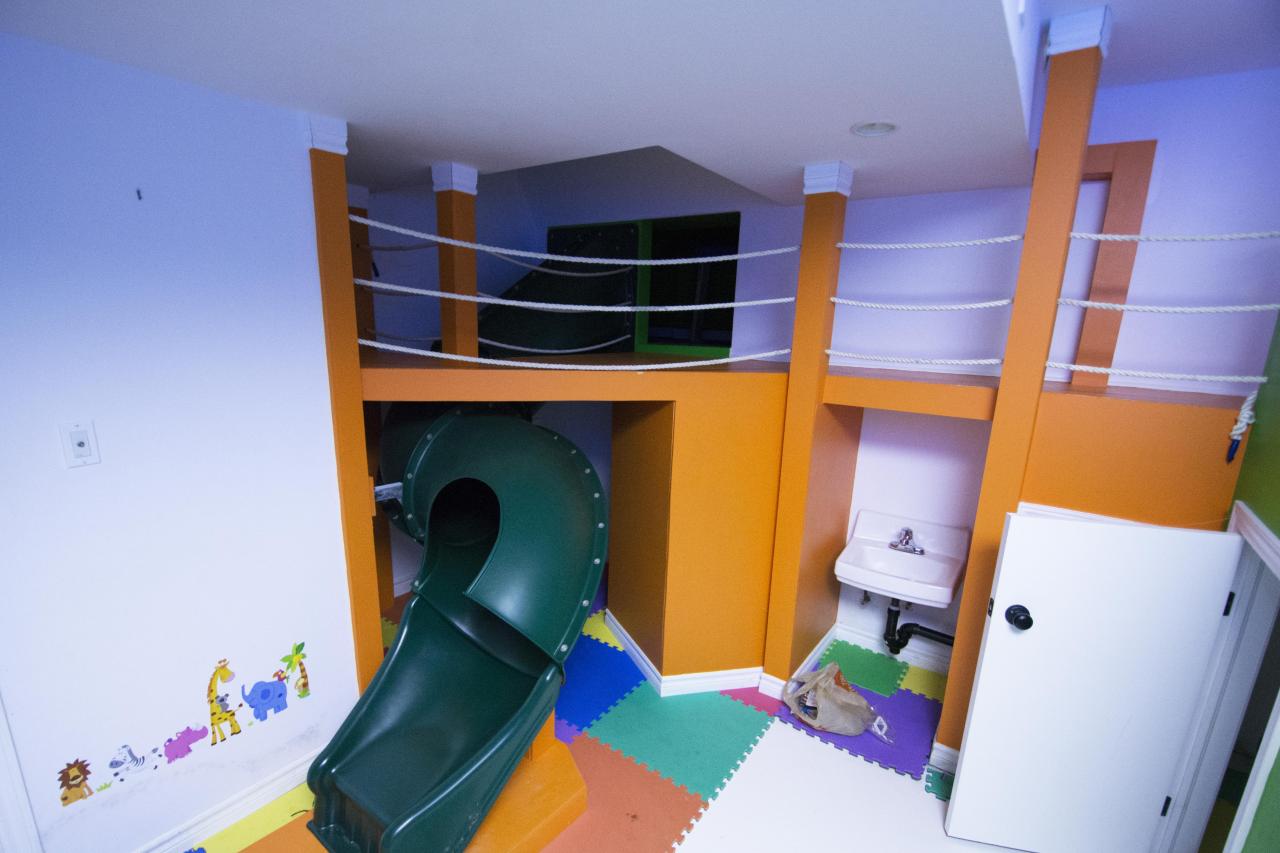 Sunningdale Pool Party - April 2019 - 32.jpg