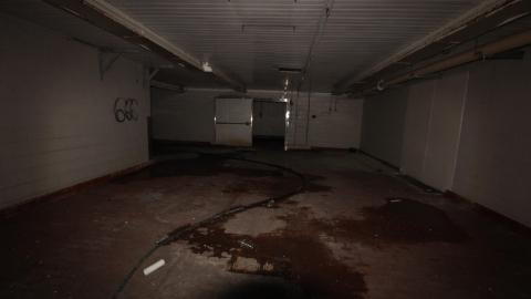 When It All Goes To Hell. In Bottles. - IMG_1270.JPG