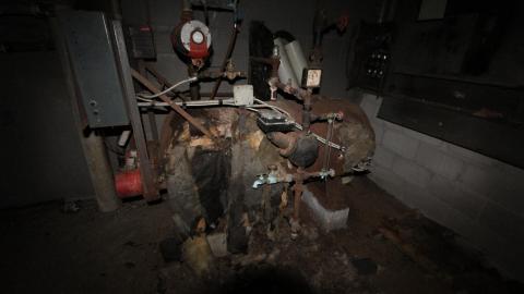 When It All Goes To Hell. In Bottles. - IMG_1260.JPG