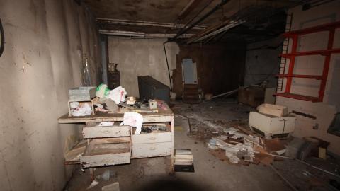 When It All Goes To Hell. In Bottles. - IMG_1253.JPG