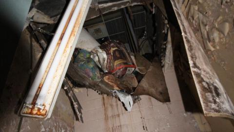 When It All Goes To Hell. In Bottles. - IMG_1231.JPG