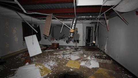 When It All Goes To Hell. In Bottles. - IMG_1213.JPG