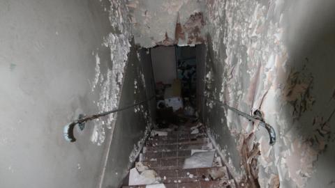 When It All Goes To Hell. In Bottles. - IMG_1212.JPG