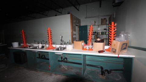 When It All Goes To Hell. In Bottles. - IMG_1207.JPG