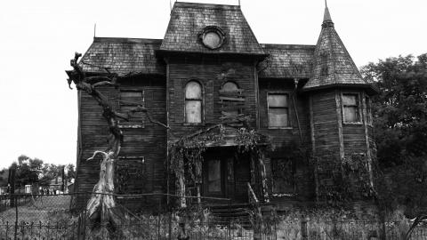 The Well House 29 Neibolt Street - August 2016 - 4.jpg