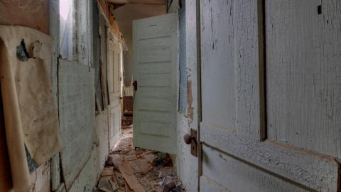 Rickety Farmhouse Mansion - Douglas, New Brunswick