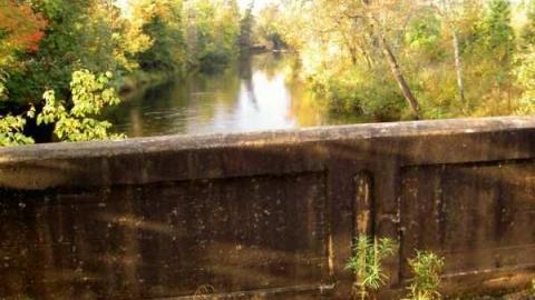 Next flag stop: Furnace Falls  - Furnace-Falls-(ghost-town)-220.jpg