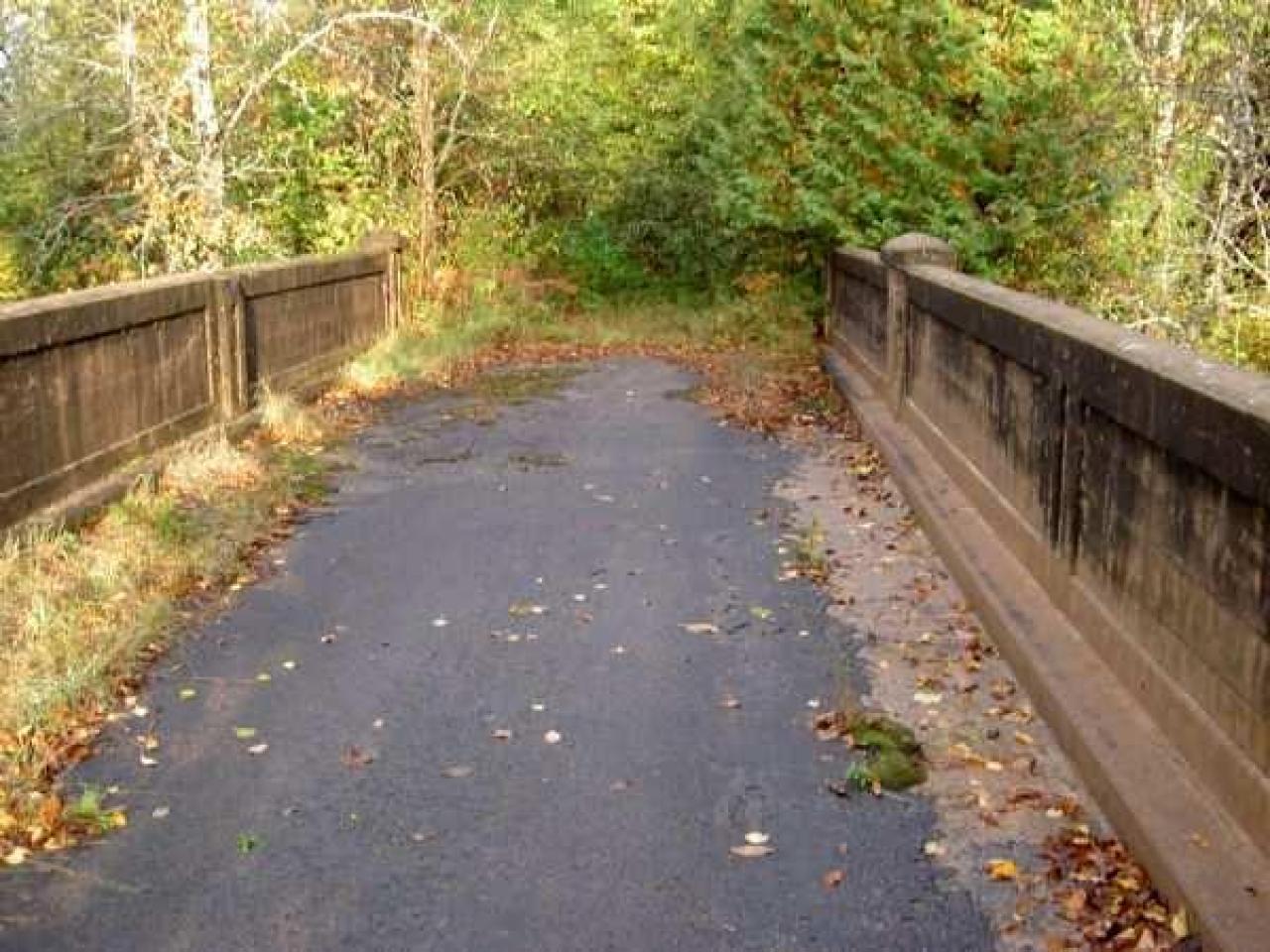 Next flag stop: Furnace Falls  - Furnace-Falls-(ghost-town)-221.jpg