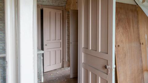 Creepy Doll - abandoned house grimsby ontario (20 of 39).jpg