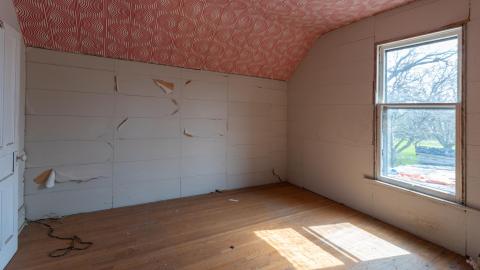 Creepy Doll - abandoned house grimsby ontario (22 of 39).jpg