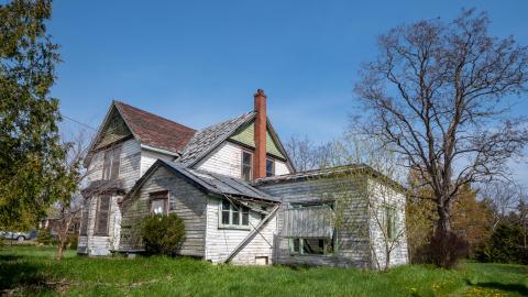 Creepy Doll - abandoned house grimsby ontario (38 of 39).jpg