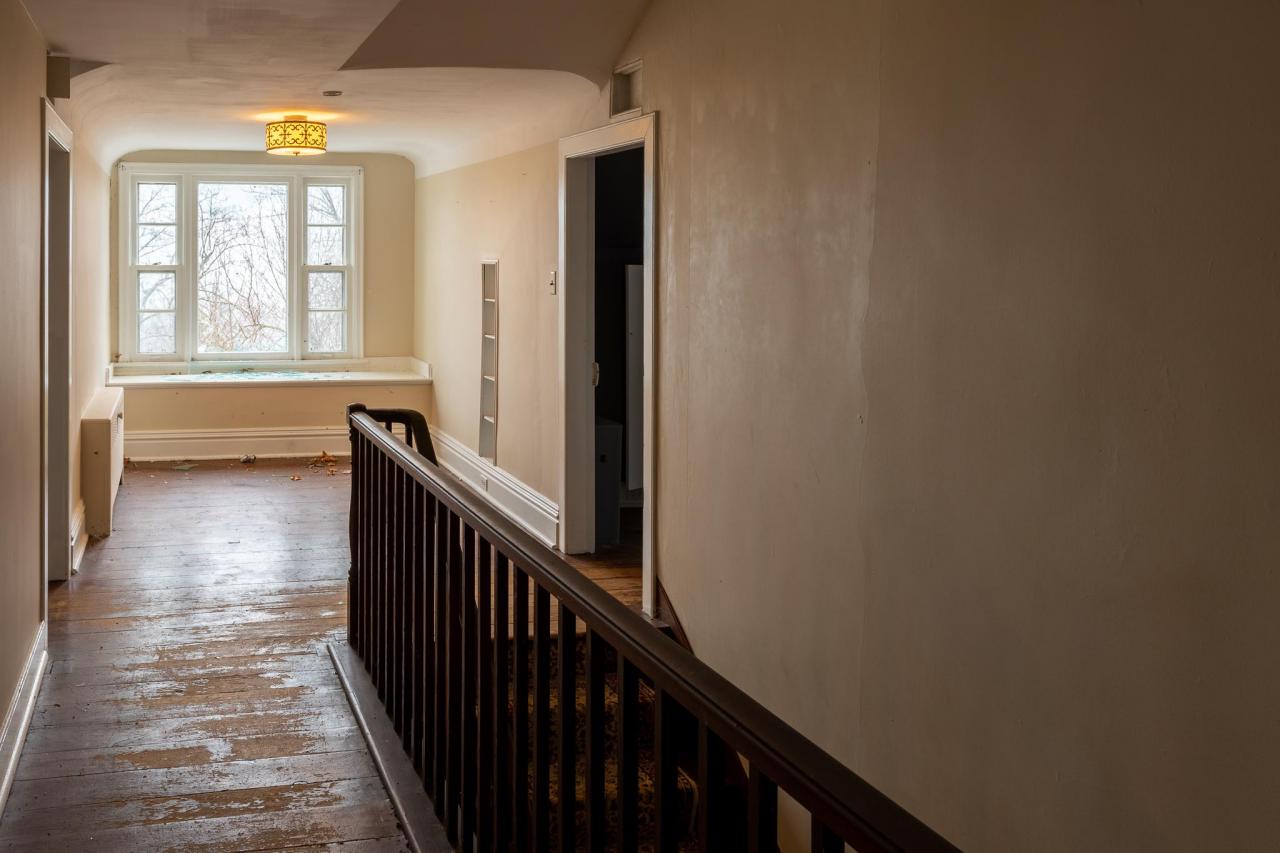 Months Before the Fire - abandoned woodhill heritage house-23.jpg