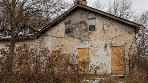 Months Before the Fire - abandoned woodhill heritage house-32.jpg