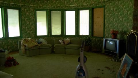 Discovery - Summer 2012 - Abandoned Cat Lady House Freaktography 2012 Discovery-47.jpg