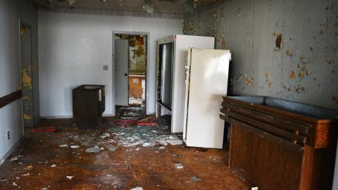 Lonely Town - June 2014 - 5.jpg