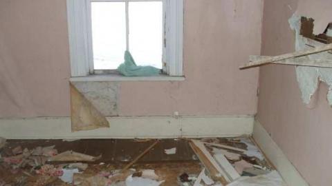 Another Hole In The Wall - Medway-Road-Violated-Beauty16.jpg