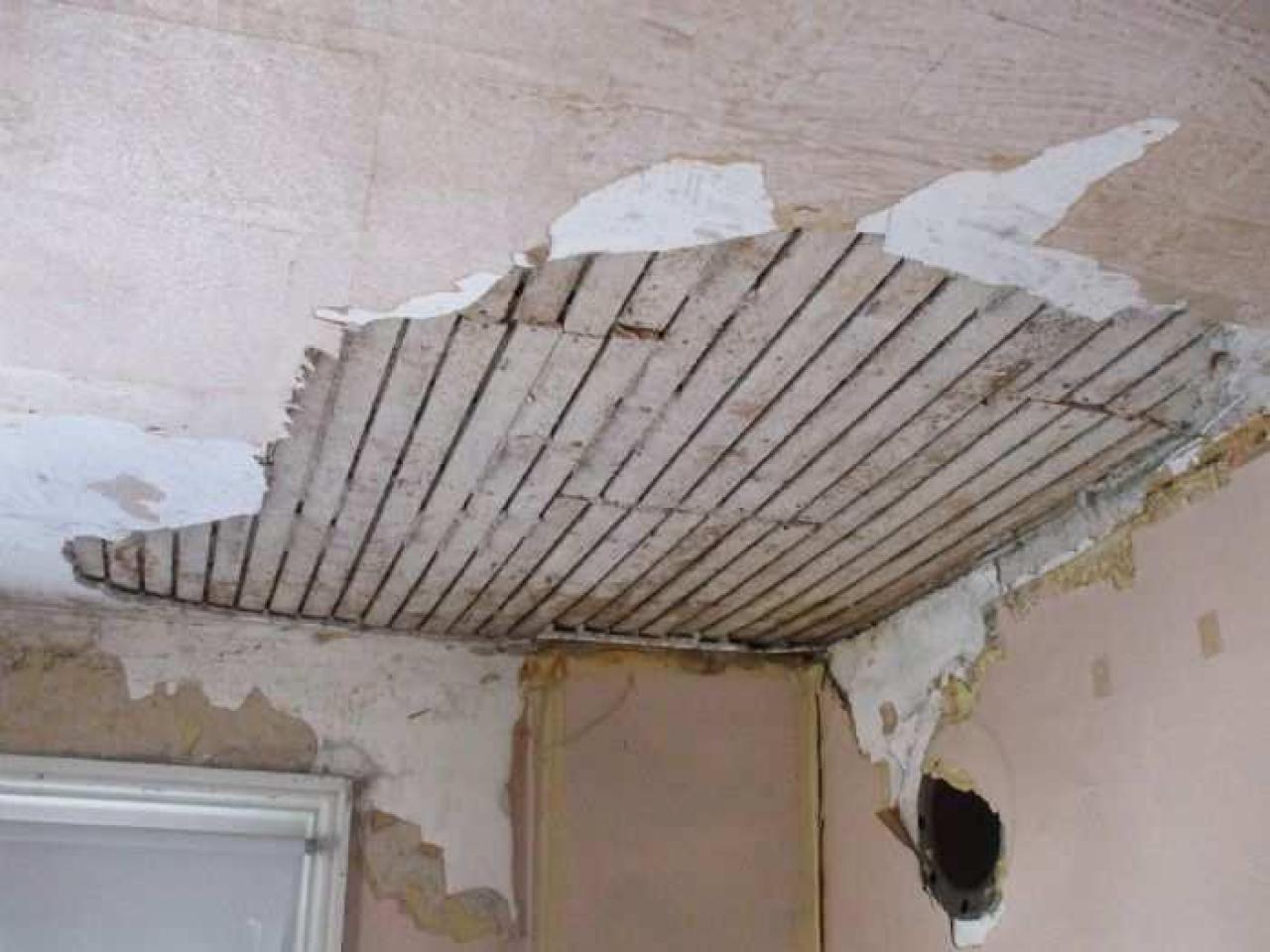 Another Hole In The Wall - Medway-Road-Violated-Beauty18.jpg