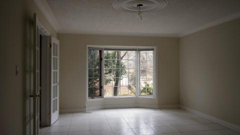 Beer Labels Mansion Nov '20 - DSC09680.JPG