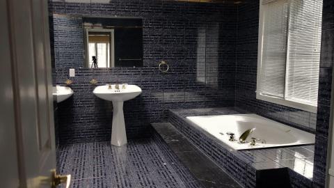 Beer Labels Mansion Nov '20 - DSC09709.JPG