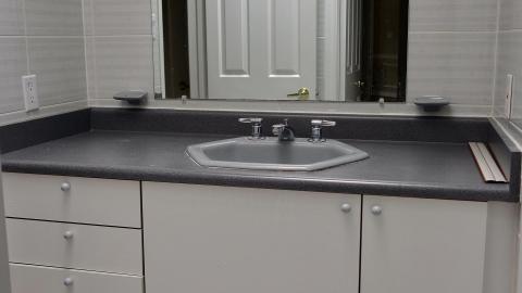 Beer Labels Mansion Nov '20 - DSC09729.JPG