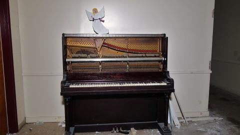 In The Glory Of God Nov '20 - DSC00068.JPG