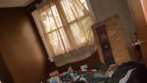 In the Dog House - IMG_0406w.jpg