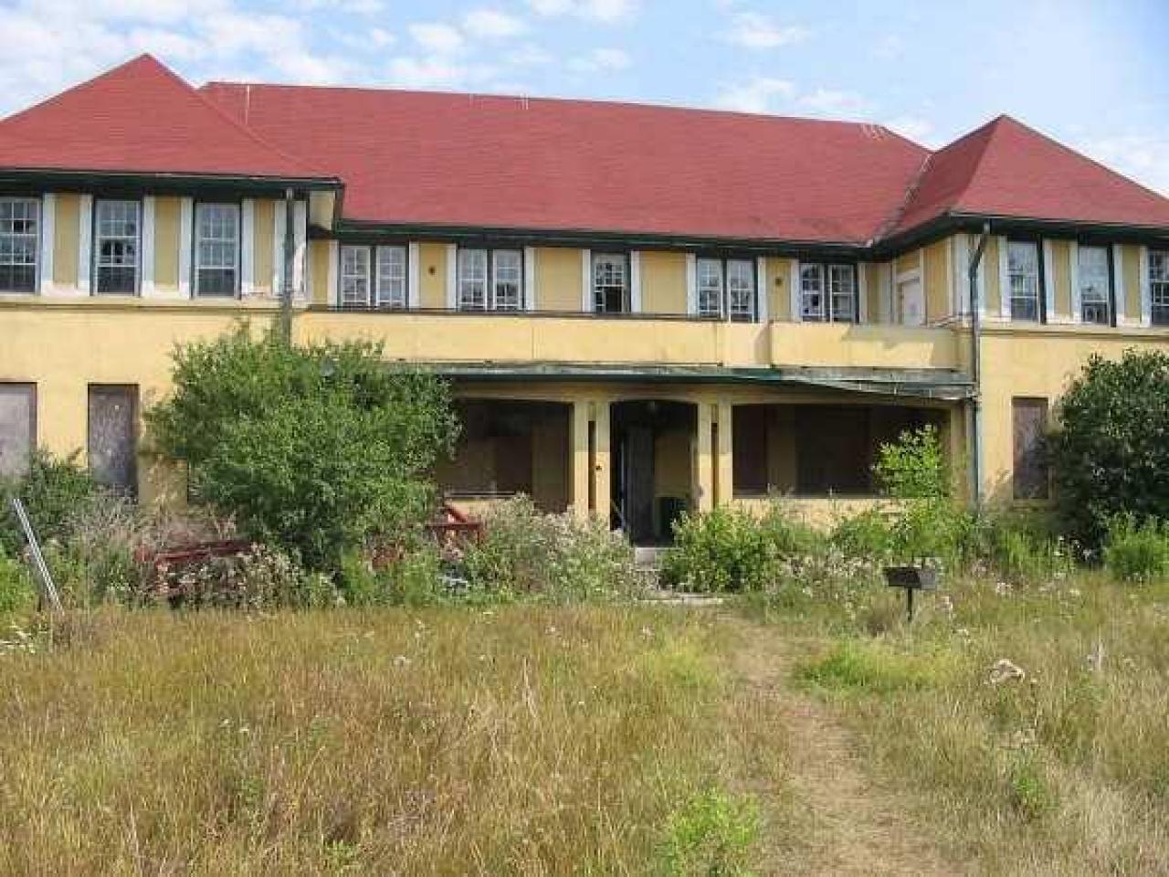 whitby - Whitby-Psychiatric-Hospital40.jpg