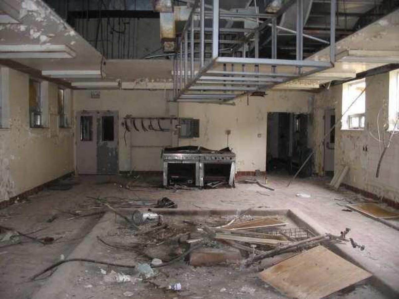 whitby - Whitby-Psychiatric-Hospital24.jpg