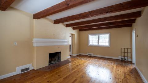 Jan 2021 - abandoned house in the woods (11 of 23).jpg