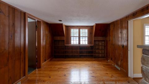 Jan 2021 - abandoned house in the woods (15 of 23).jpg