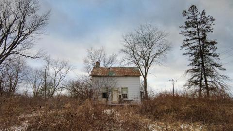 January 2021 - abandoned ontario pastor lee house 2021 (21 of 21).jpg