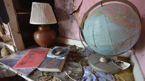 April 2017 - Almost an Abandoned Time Capsule House Urban Exploration 2017.jpg-9.JPG