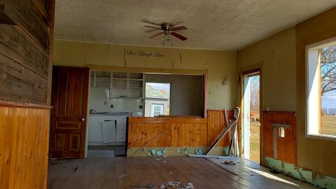 March 2021 - 20210305_185327.jpg