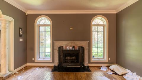 2019 - Abandoned Party Mansion London fireplace.jpg