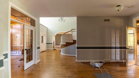 2019 - Abandoned Party Mansion London foyer.jpg