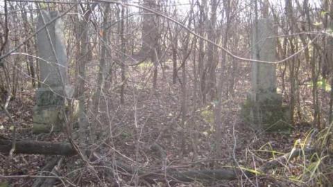 Hanton Cemetery - Hanton-Cemetery4.jpg