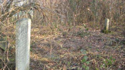 Hanton Cemetery - Hanton-Cemetery3.jpg