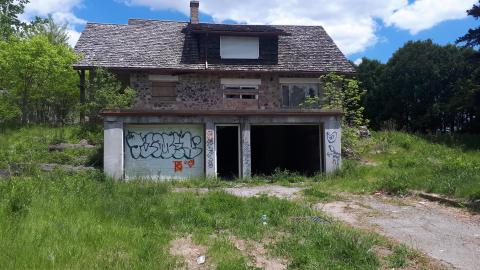 Vandals strike again - 20210530_134122.jpg