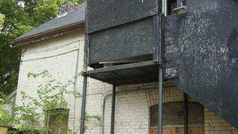 Gallery - 434-Egerton-St.2.jpg