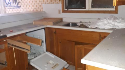 Vandals strike again - 20210523_151515.jpg